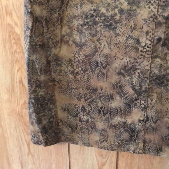 Chico's Brown Snakeskin Print Pencil Skirt 1.5 Medium - Picture 10 of 13
